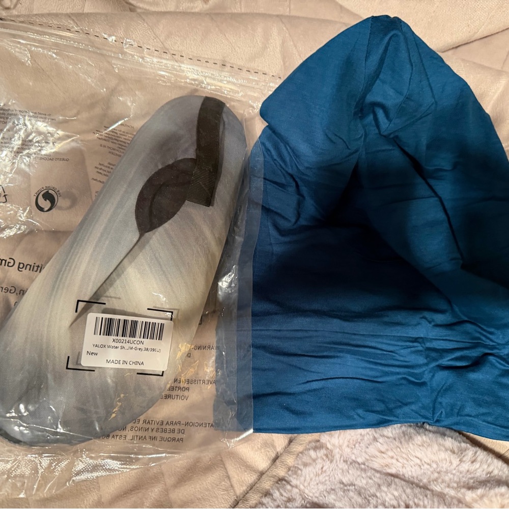 Lulu's Black/Blue Silk Bonnet and Yalox Water Shoes